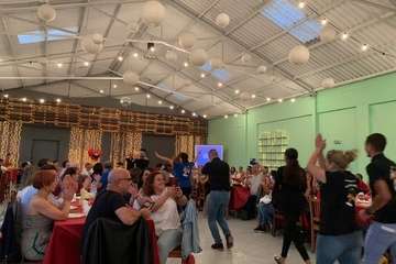  Éxito del Picoteo Solidario de Ya Era Hora (Foto TA)